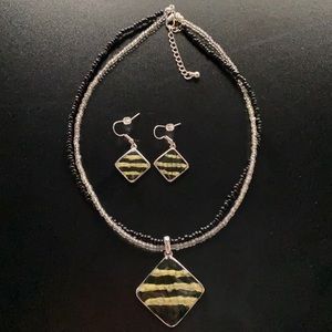 Beaded necklace and earring set.